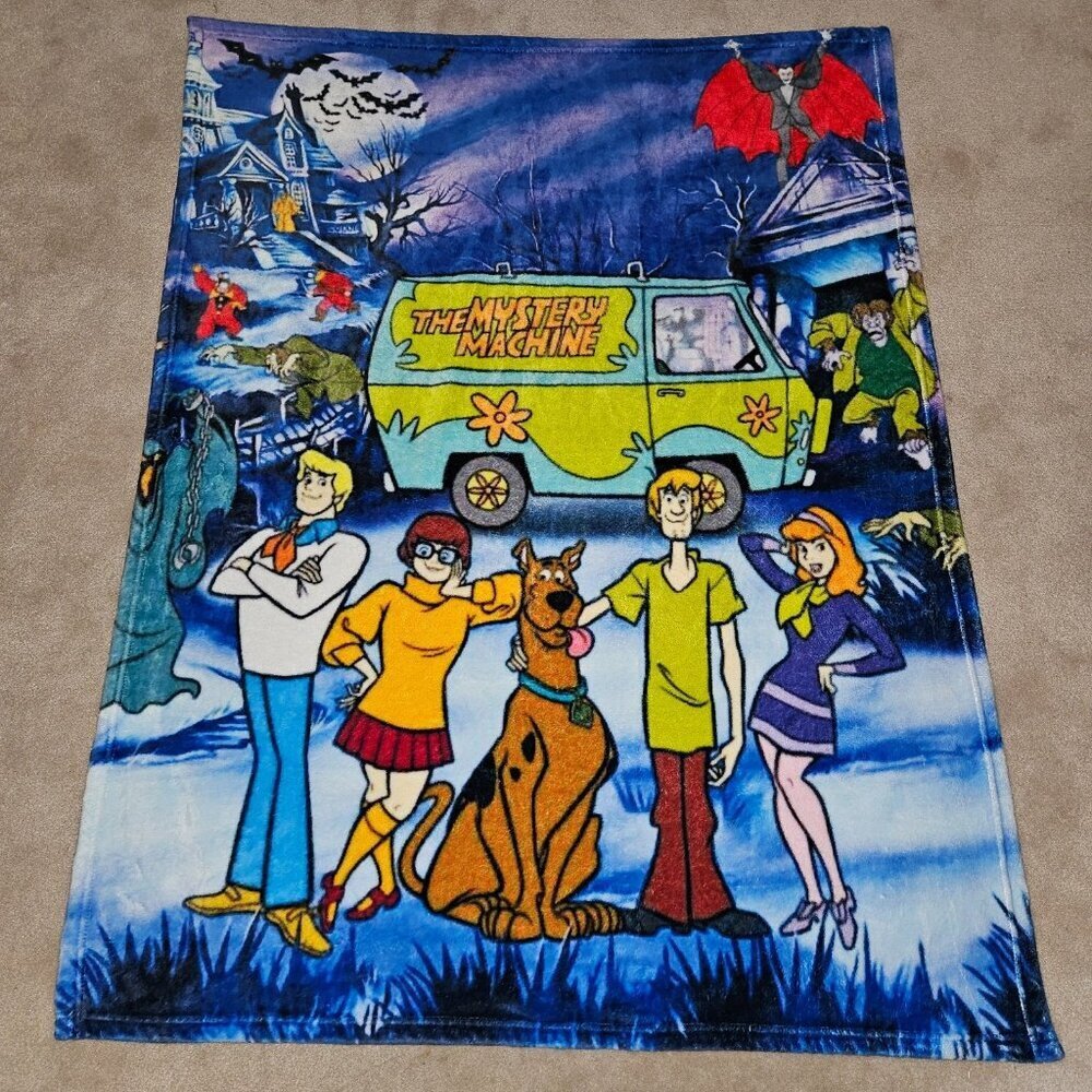 Scooby Doo Fleece Blanket Throw 38x50 Mystery Machine Velma Daphne Fred Shaggy